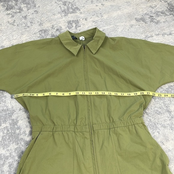 Lululemon lab Zip Front Collared Romper Bronze Green W1DHPS Sz 8 - Picture 10 of 15